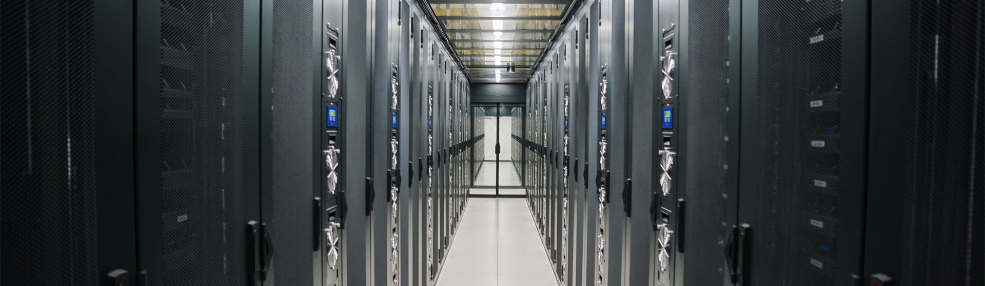 Datacentre_long_XS